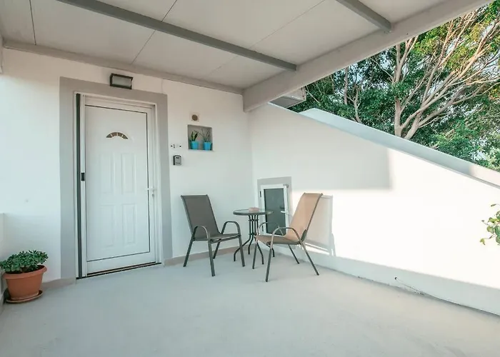 Aurora 1 * مارماري